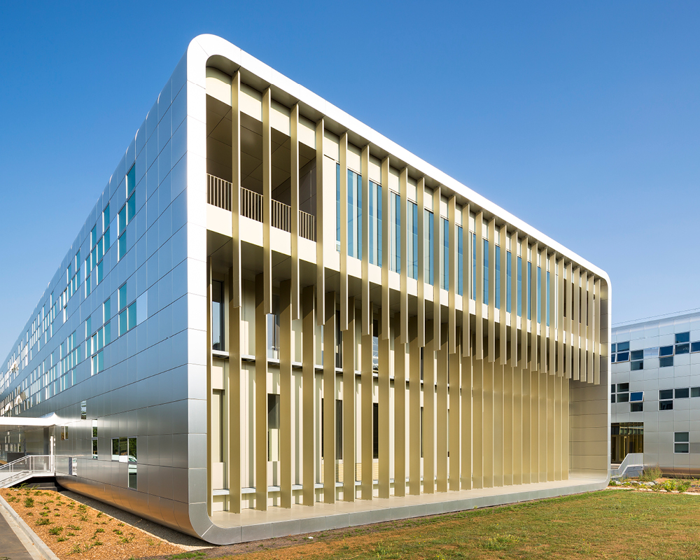 brise_soleil_architectural_chu_poitiers_1