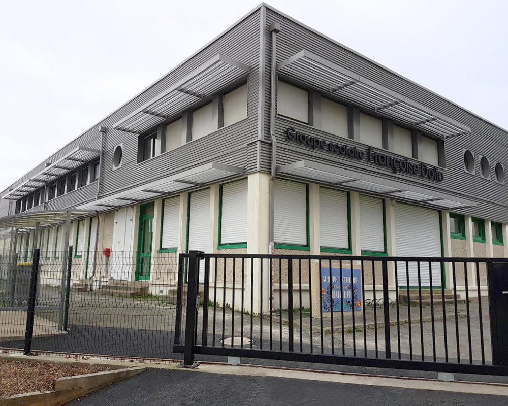 brise_soleil_horizontal_groupe_scolaire_françoise_dolto