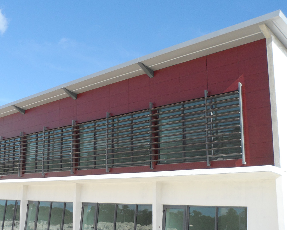 brise_soleil_specifique_parc_activites_Antillopole_GUADELOUPE