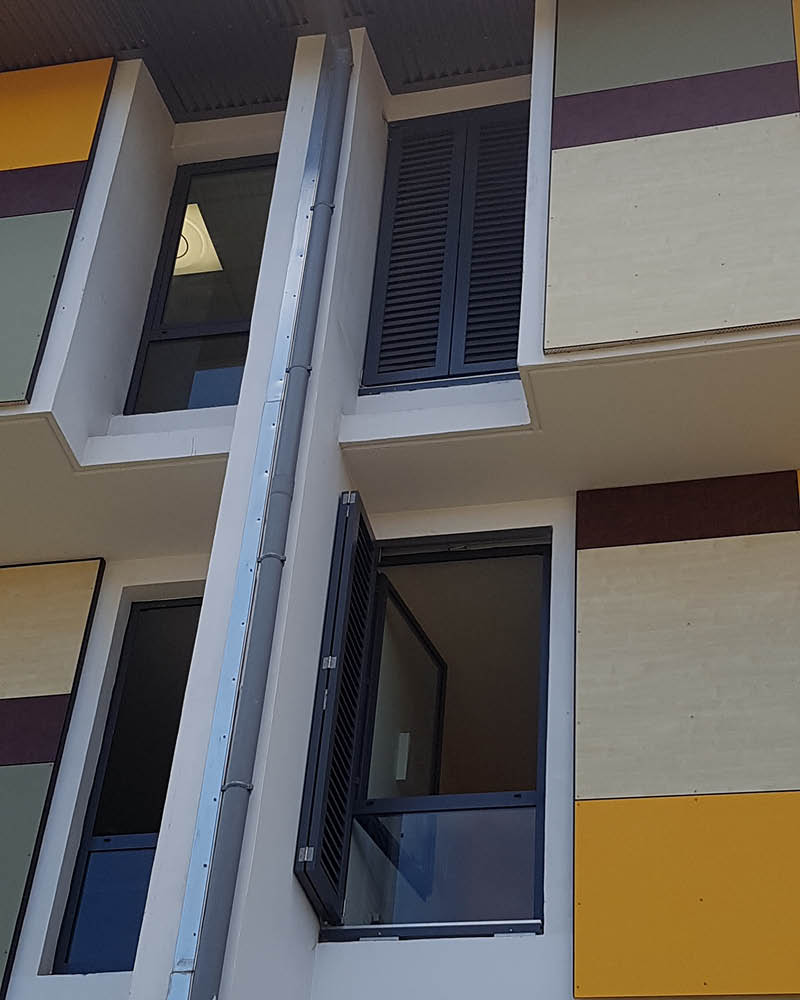 volets_persiennes_pliant_foyer_portail_3