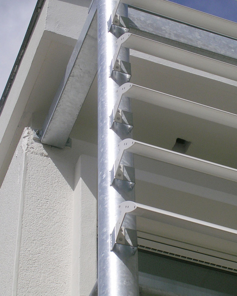 brise_soleil_vertical_ailes_avion_lycee_chevrollier_angers