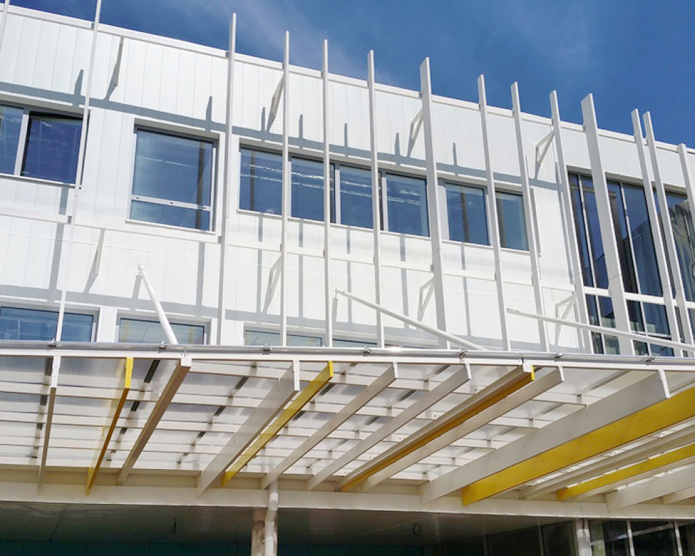 brise_soleil_horizontal_colleege_eugene_thomas_le_quesnoy