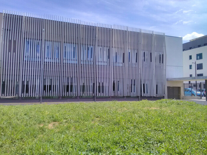 tellier-brise-soleil_college-aubrac_1