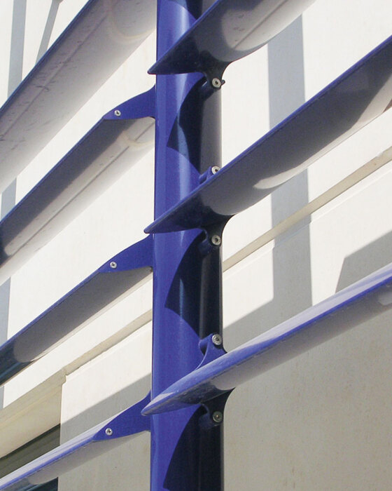 brise_soleil_vertical_lames_ailes_avion_fondettes