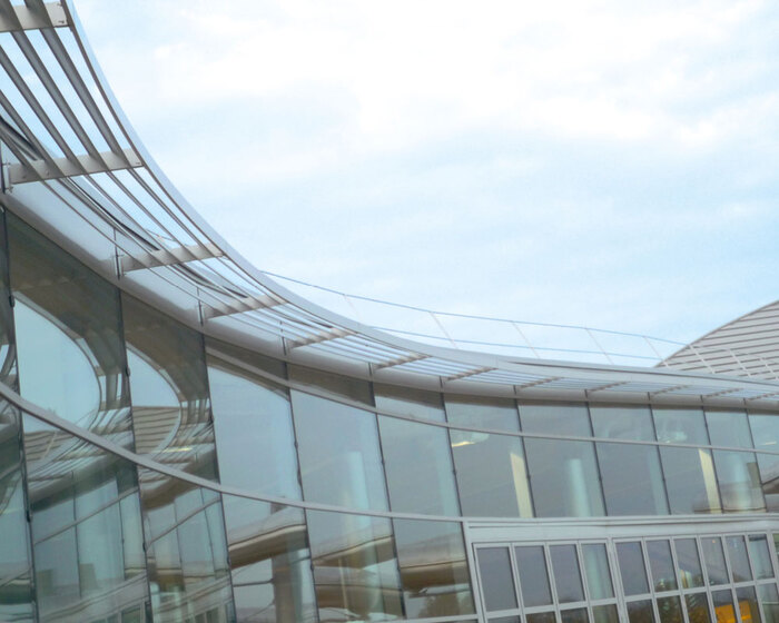 brise_soleil_horizontal_demie_ailes_avion_espace_nautique_caudry